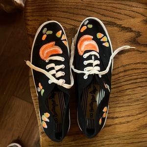 Hand painted fall design gum shoes